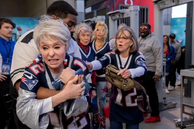 Sally Field, Jane Fonda, Rita Moreno, Lily Tomlin, and Ron Funches in 80 for Brady (2023)