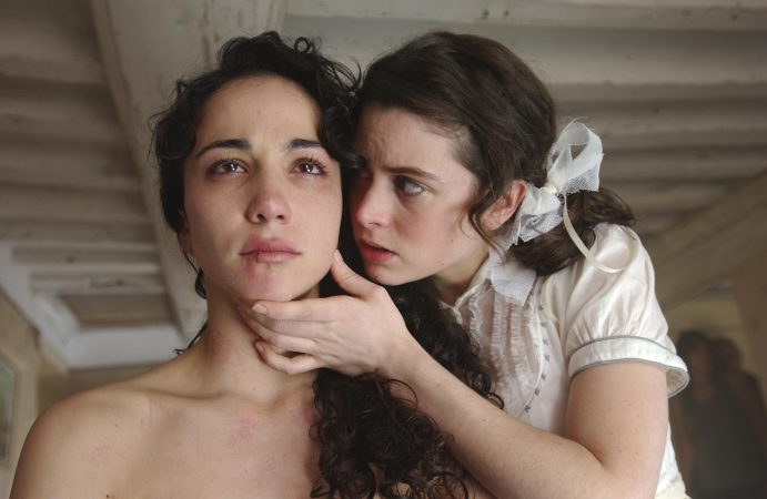 Maud Forget and Karina Testa in Frontier(s) (2007)