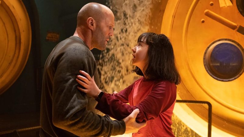 Jason Statham and Shuya Sophia Cai in Meg 2: The Trench (2023)